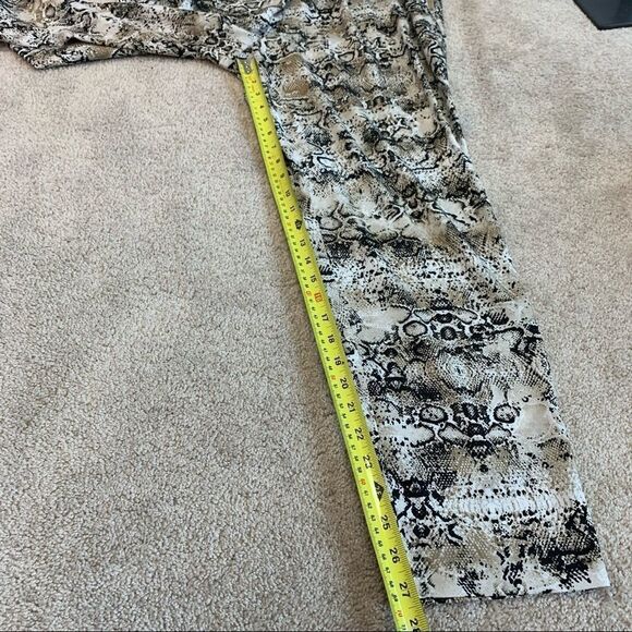 Calvin Klein new with tag black tan snake print tapered slacks pants size medium - Picture 12 of 13